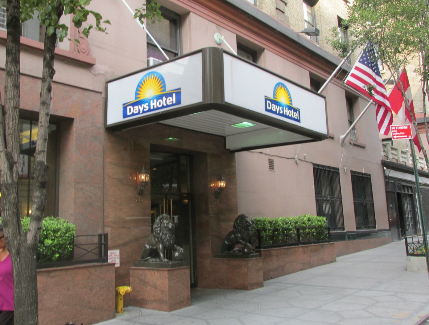 Midtown Blogger/Manhattan Valley Follies Upper West Side Days Hotel